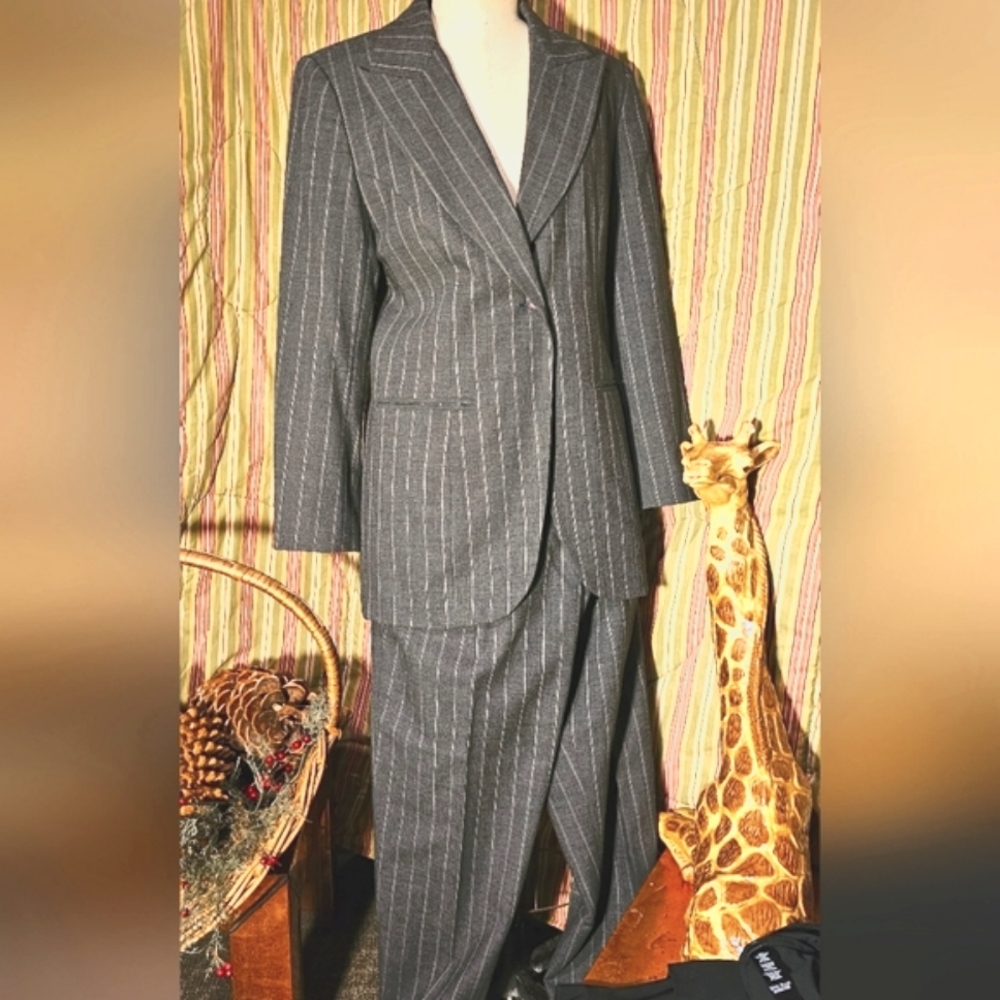 2 piece designer vintage Pant suit